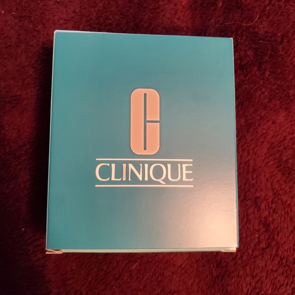 NWT Clinique mascara, Lotions. And Lipstick. Clinique bundle.